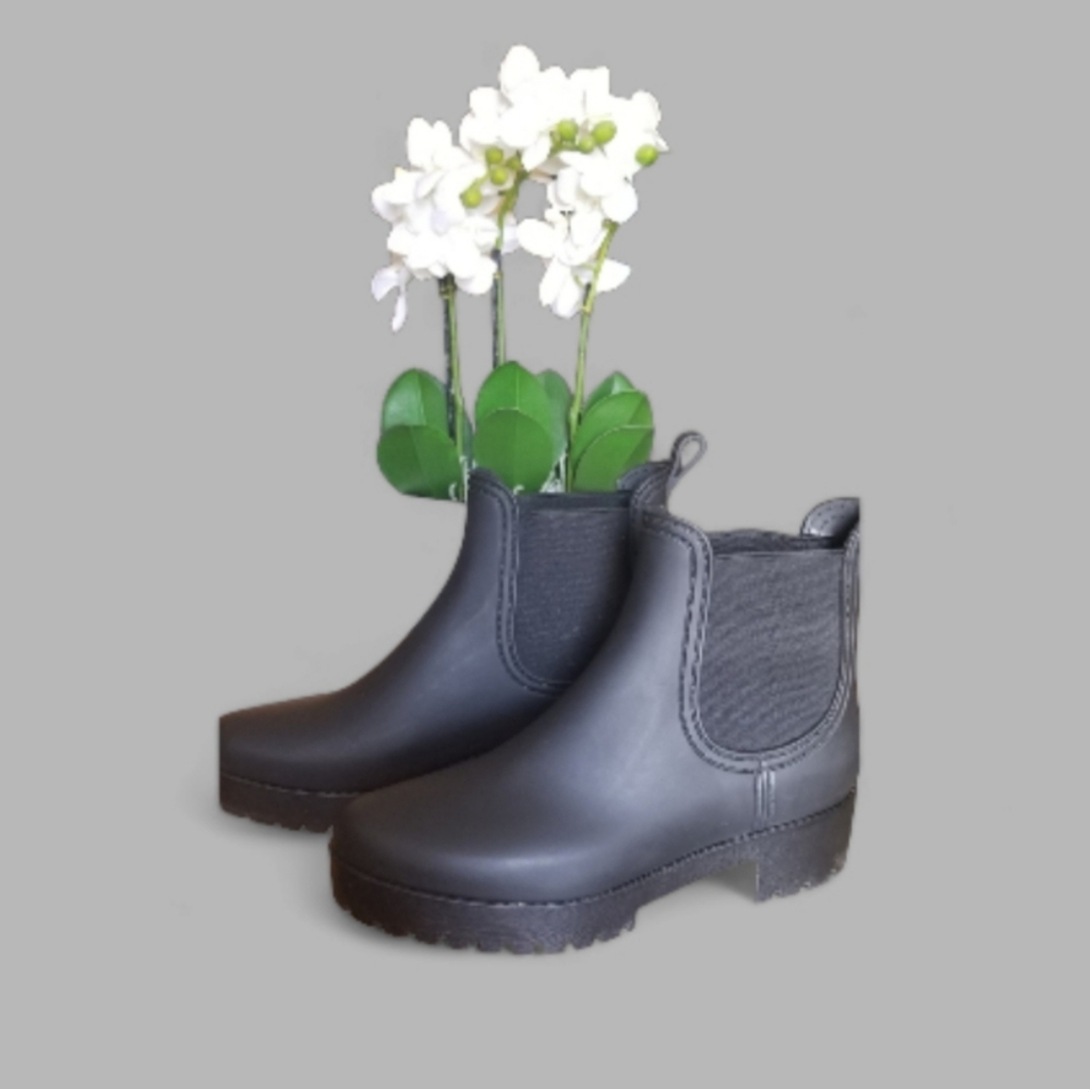 Chelsea rain boots